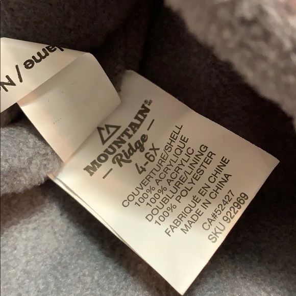 ✨host pick✨Polar bear pom pom hat - Picture 5 of 5